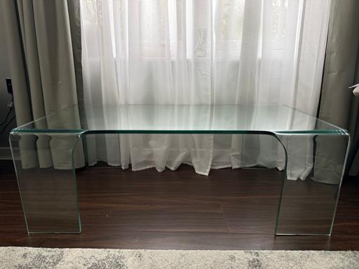 Buy & Sell Wimbledon South West London - Photos for Curved Glass Coffee Table