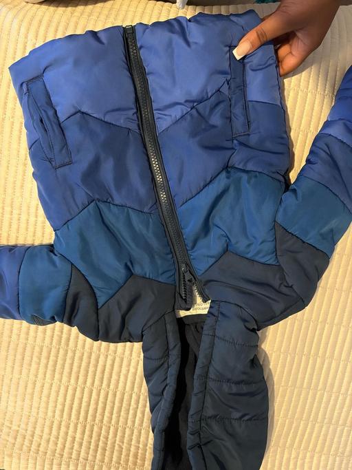 Buy & Sell Blewbury Vale of White Horse - Photos for jacket