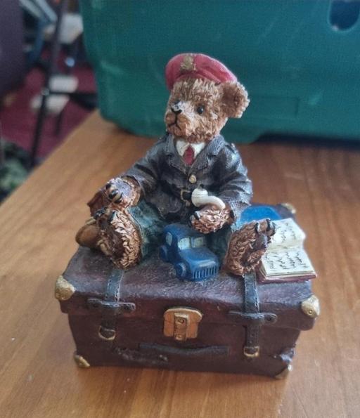 Buy & Sell Kingfisher Shopping Centre Redditch - Photos for regency fine arts suitcase figurine