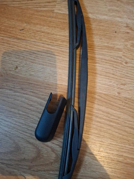 Vehicles Kingfisher Shopping Centre Redditch - Photos for Peugeot 207 rear windscreen wiper blade
