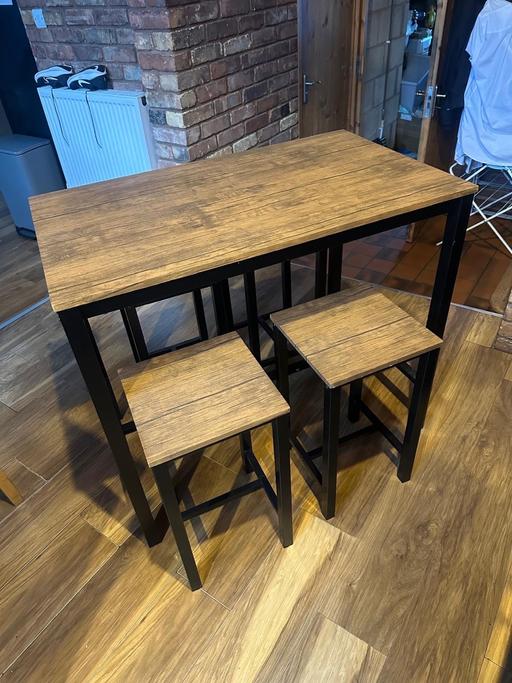 Buy & Sell Castle Vale Birmingham - Photos for Rectangular Dining Set with 4 Stools