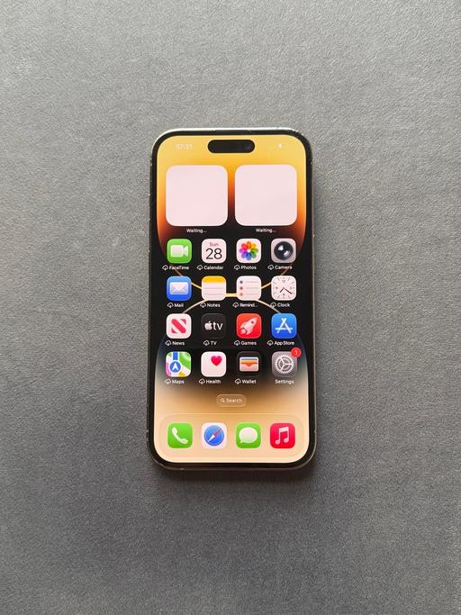 Buy & Sell Stockland Green Birmingham - Photos for Gold iPhone 14 Pro 128GB