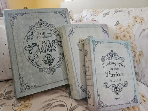 Classes Amblecote Dudley - Photos for storage boxes