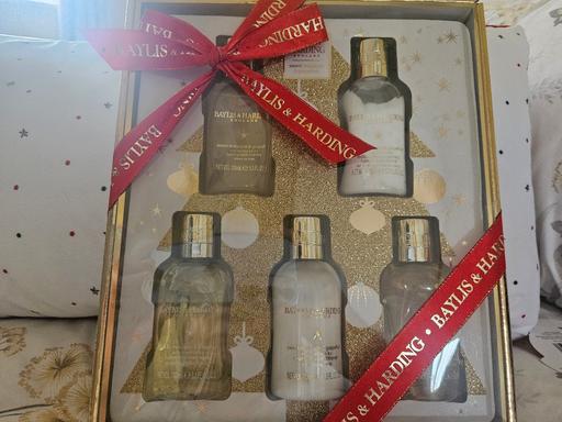 Buy & Sell Amblecote Dudley - Photos for Balylis & Harding gift set