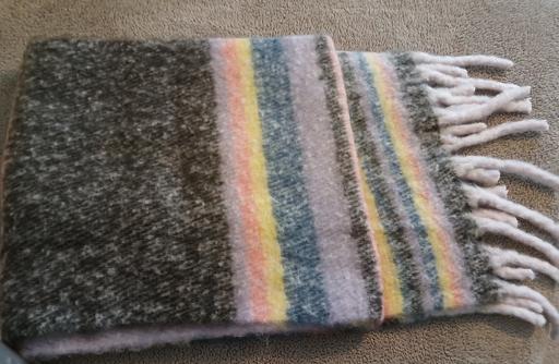 Buy & Sell Beeston Broxtowe - Photos for Scarf )