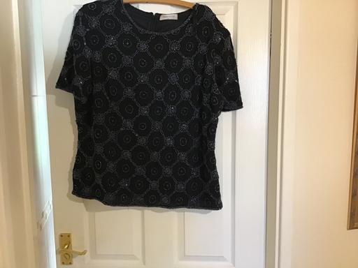 Buy & Sell Essington Wolverhampton - Photos for Sparkly. Christmas top size 20