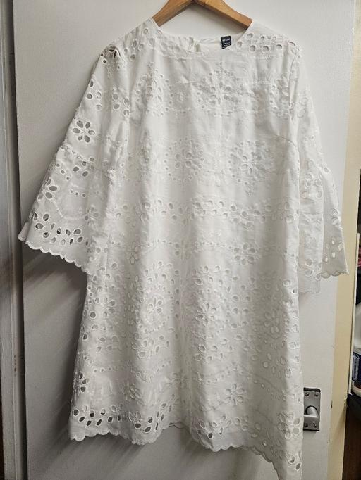 Buy & Sell Bermondsey South East London - Photos for White Broderie Anglaise Shift Dress