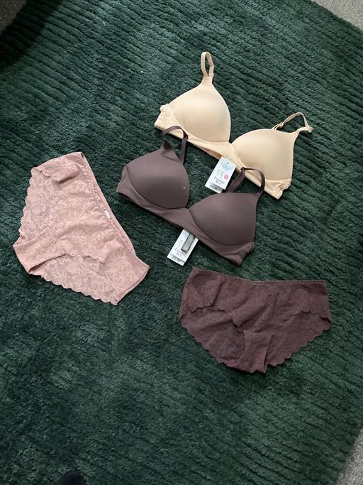 Buy & Sell Conisbrough Doncaster - Photos for New tagged underwear 34B lounge bras