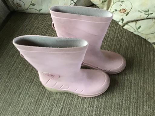 Buy & Sell Essington Wolverhampton - Photos for Pink wellies size 8-9