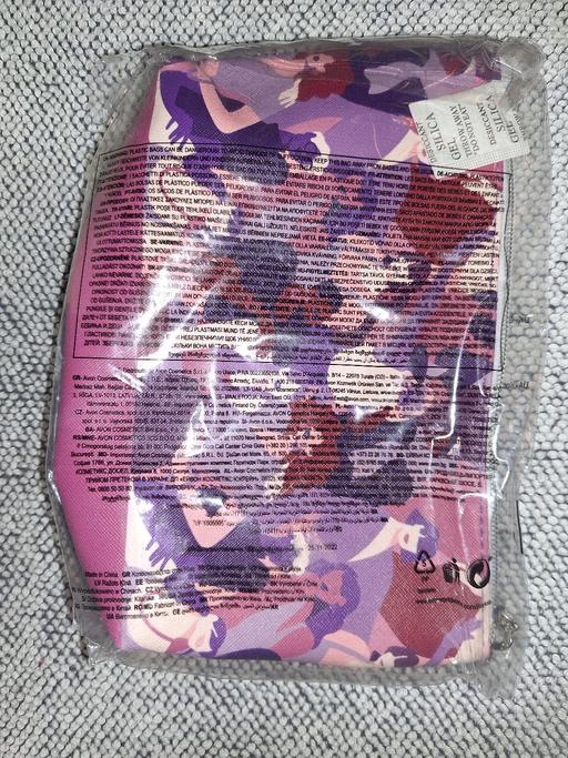 Buy & Sell Ettingshall Park Wolverhampton - Photos for New Avon Make up Pouch