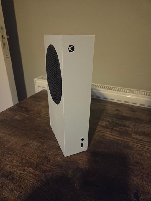 Buy & Sell Bowes Park North London - Photos for Xbox series S + docking station