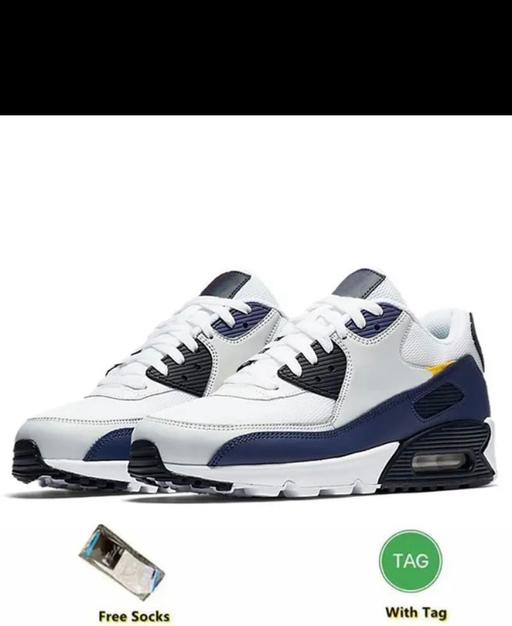 Buy & Sell Tovil Maidstone - Photos for 90 trainers with tick and free socks