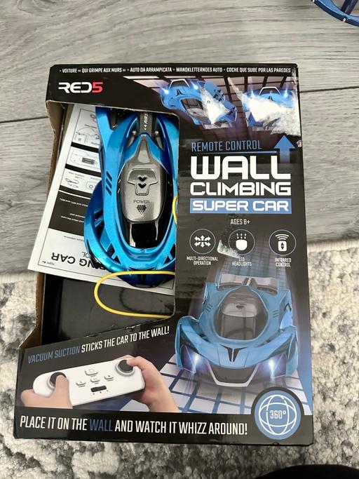 Buy & Sell Sheffield Sheffield - Photos for Wall climbing toy car with remote control