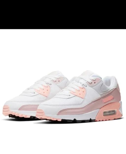 Buy & Sell Tovil Maidstone - Photos for 90 trainers with tick