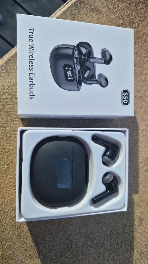 Buy & Sell Park Hill Sheffield - Photos for earbuds