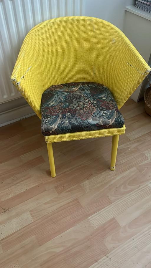 Buy & Sell Rusholme Manchester - Photos for yellow chair