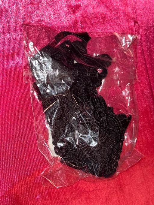 Buy & Sell Northville South Gloucestershire - Photos for Lace face mask - black