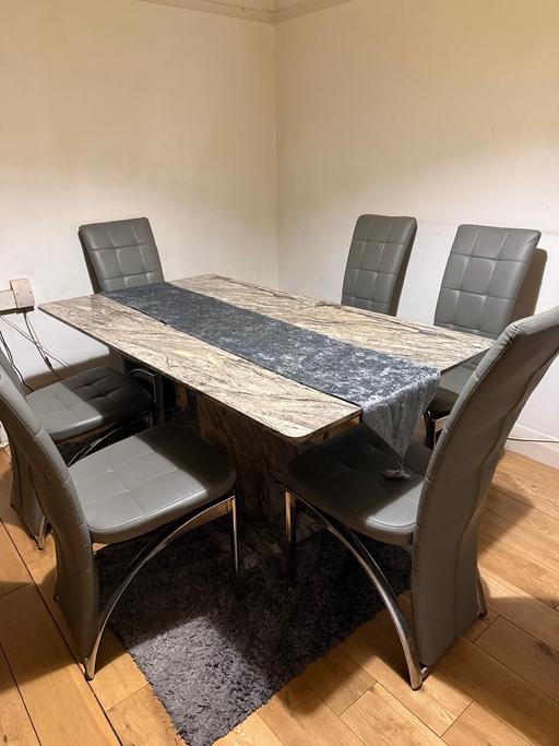 Buy & Sell Waddon South East London - Photos for Faux Marble Table with 6 Chairs