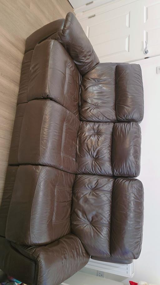 Buy & Sell Chalton Central Bedfordshire - Photos for Comfy 3-Seater Sofa in Good Condition – Must