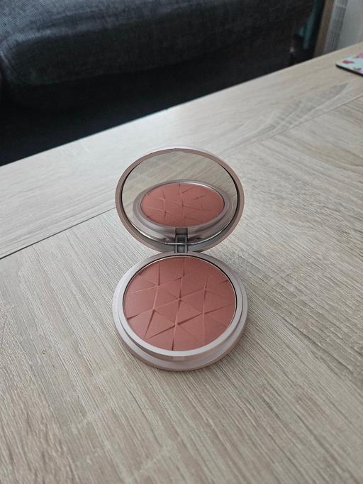 Buy & Sell Newton Doncaster - Photos for Large sized she glam matte blush..NEW