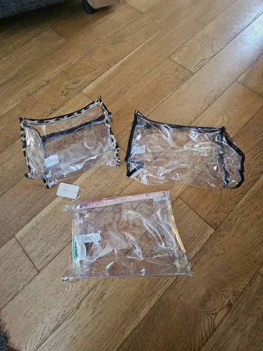 Buy & Sell Newton Doncaster - Photos for 3 piece cosmetics bags set..NEW