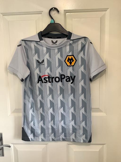 Buy & Sell Woodsetton Dudley - Photos for Boys Wolves top JL