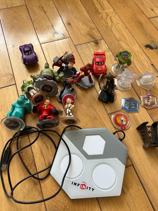 Buy & Sell Castle Vale Birmingham - Photos for Disney infinity pad & characters