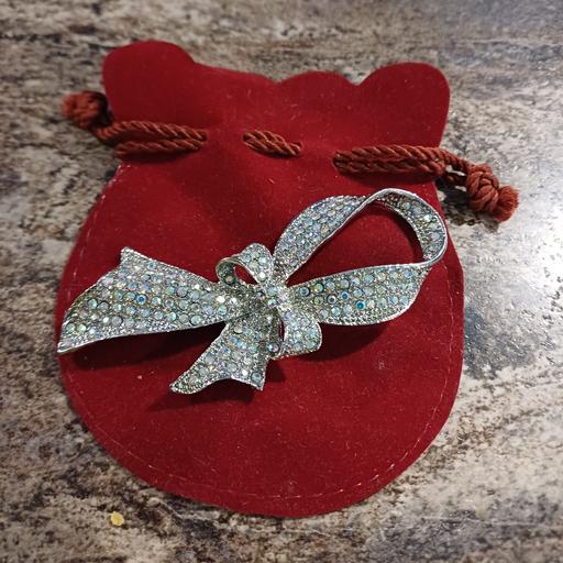 Buy & Sell Stockport Town Centre Stockport - Photos for Diamanté Brooch