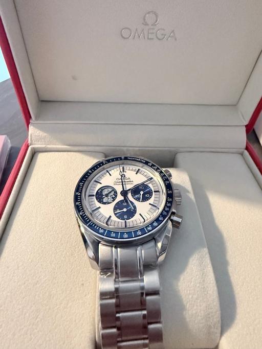 Buy & Sell Higher Bartle Preston - Photos for Omega speedmaster Apollo 13 50th anniversary