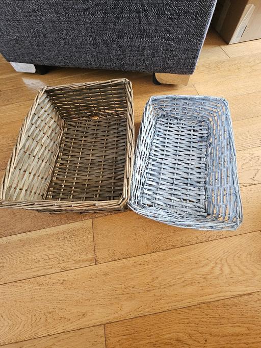 Buy & Sell Newton Doncaster - Photos for 2 gift/storage baskets.