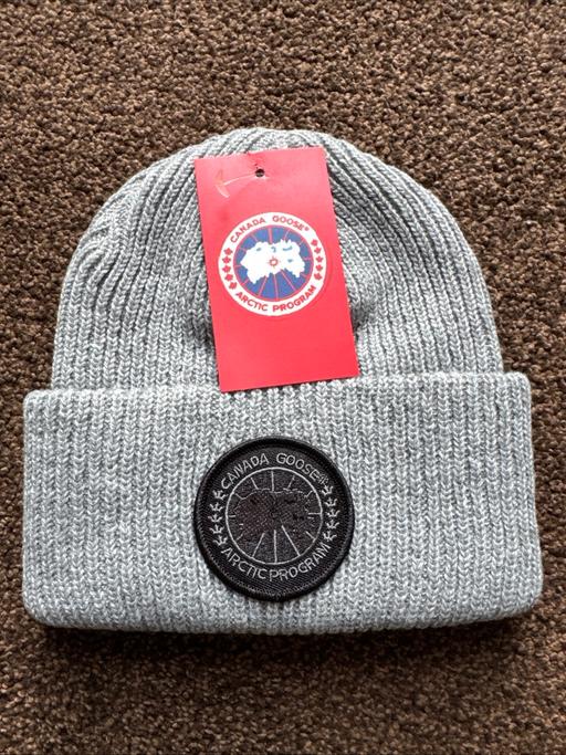 Buy & Sell Hill Head Kirklees - Photos for Canada Goose Men’s beanie Hat Grey/Black