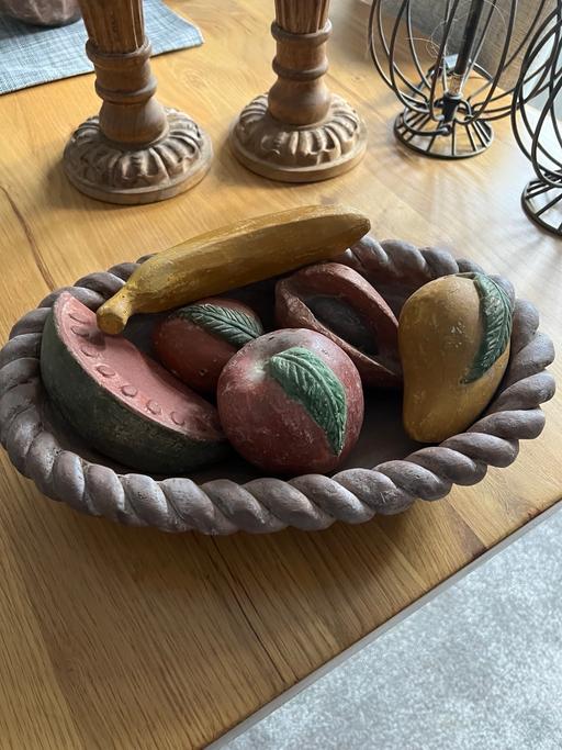 Buy & Sell Telford Telford and Wrekin - Photos for Terracotta Fruit Bowl,and fruit