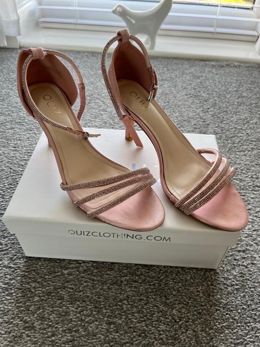Buy & Sell Liverpool Knowsley - Photos for Satin Quiz heels in pink