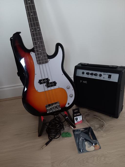 Buy & Sell Denton Burn Newcastle upon Tyne - Photos for Electric bass