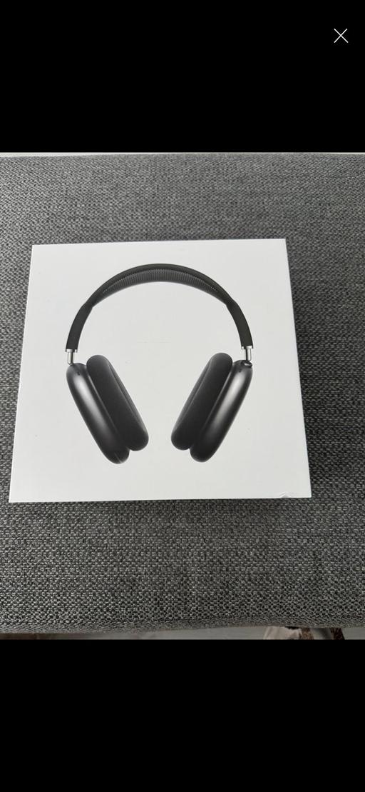 Buy & Sell Lye Dudley - Photos for AirPods Max