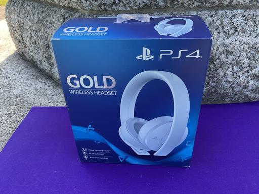 Buy & Sell Rainham Medway - Kent - Photos for PS4 GOLD WIRELESS WHITE HEADSET - NEW