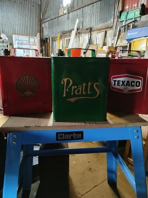 Buy & Sell Dosthill Tamworth - Photos for 3 x Vintage Collectable Petrol Cans