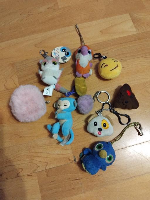 Buy & Sell Stow Heath Wolverhampton - Photos for Keychains.