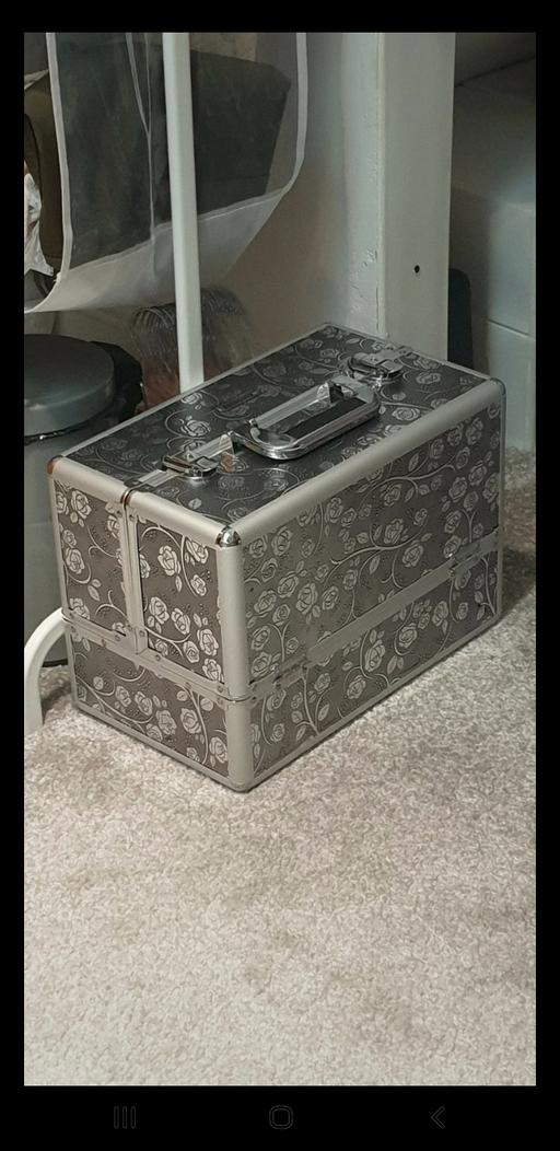 Buy & Sell Saltley Birmingham - Photos for Portable Makeup Trunk with Trays | Large