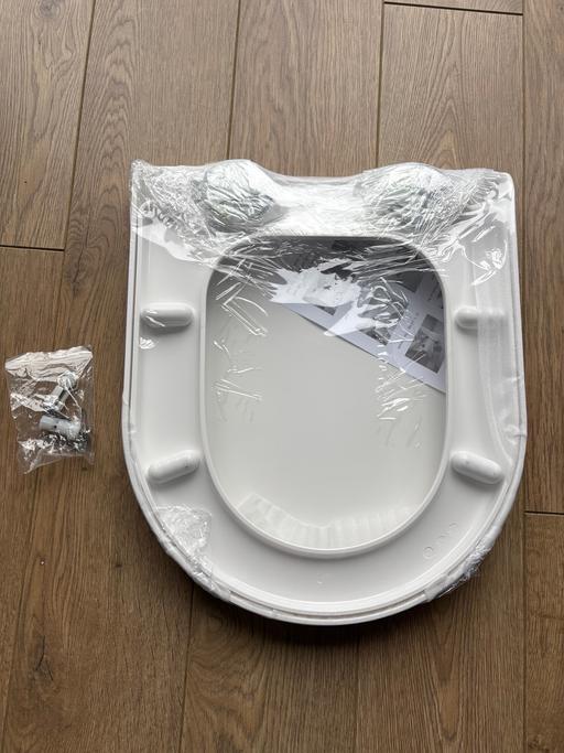 Buy & Sell Halesowen Dudley - Photos for White soft close toilet seat **new