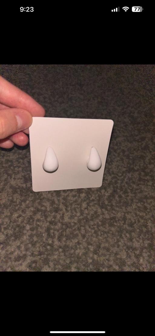 Buy & Sell Gleadless Valley Sheffield - Photos for White tear drop earrings.