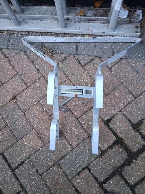 Buy & Sell Hayes Bromley - Photos for 3m extendable ladder