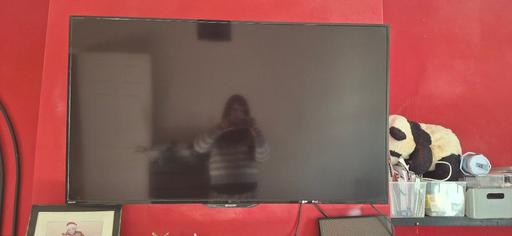 Buy & Sell Heath Park Havering - Photos for Sharp Aquos TV (wall mount included)