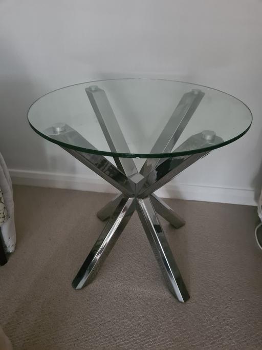 Buy & Sell Watford Town Centre Watford - Photos for Next side table