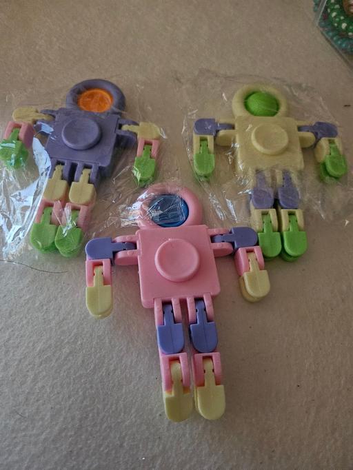 Buy & Sell Crigglestone Wakefield - Photos for Fidget robot