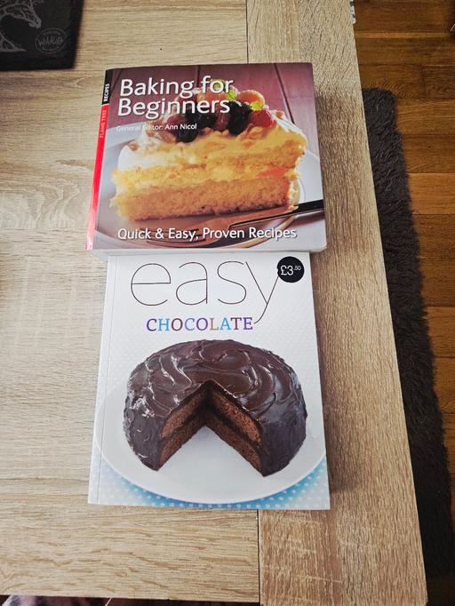 Buy & Sell Newton Doncaster - Photos for 2 baking books..excellent condition.
