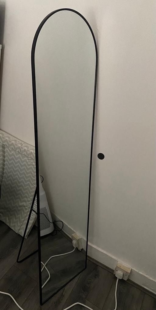 Buy & Sell Ilford Redbridge - Photos for Black standing mirror