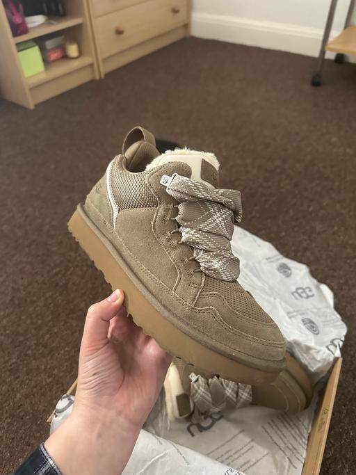 Buy & Sell Merton Park South West London - Photos for UGG Lowmel Trainers in colour Mushroom
