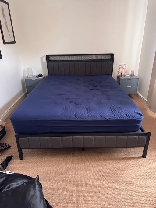 Buy & Sell Wellingborough North Northamptonshire - Photos for Kings size bed with a shelf over head
