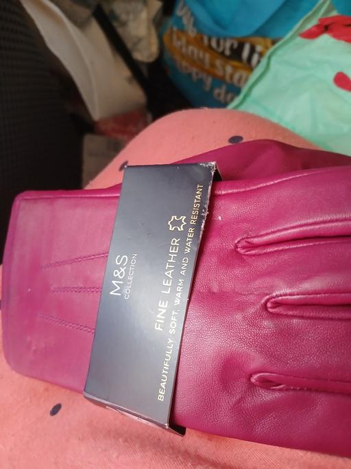 Buy & Sell Netherton Dudley - Photos for ladies new m x s leather gloves